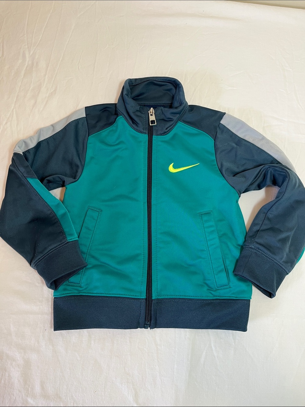 2T Nike Teal, Navy & Light Gray Kids' Zip-Up Jacket with Neon Swoosh